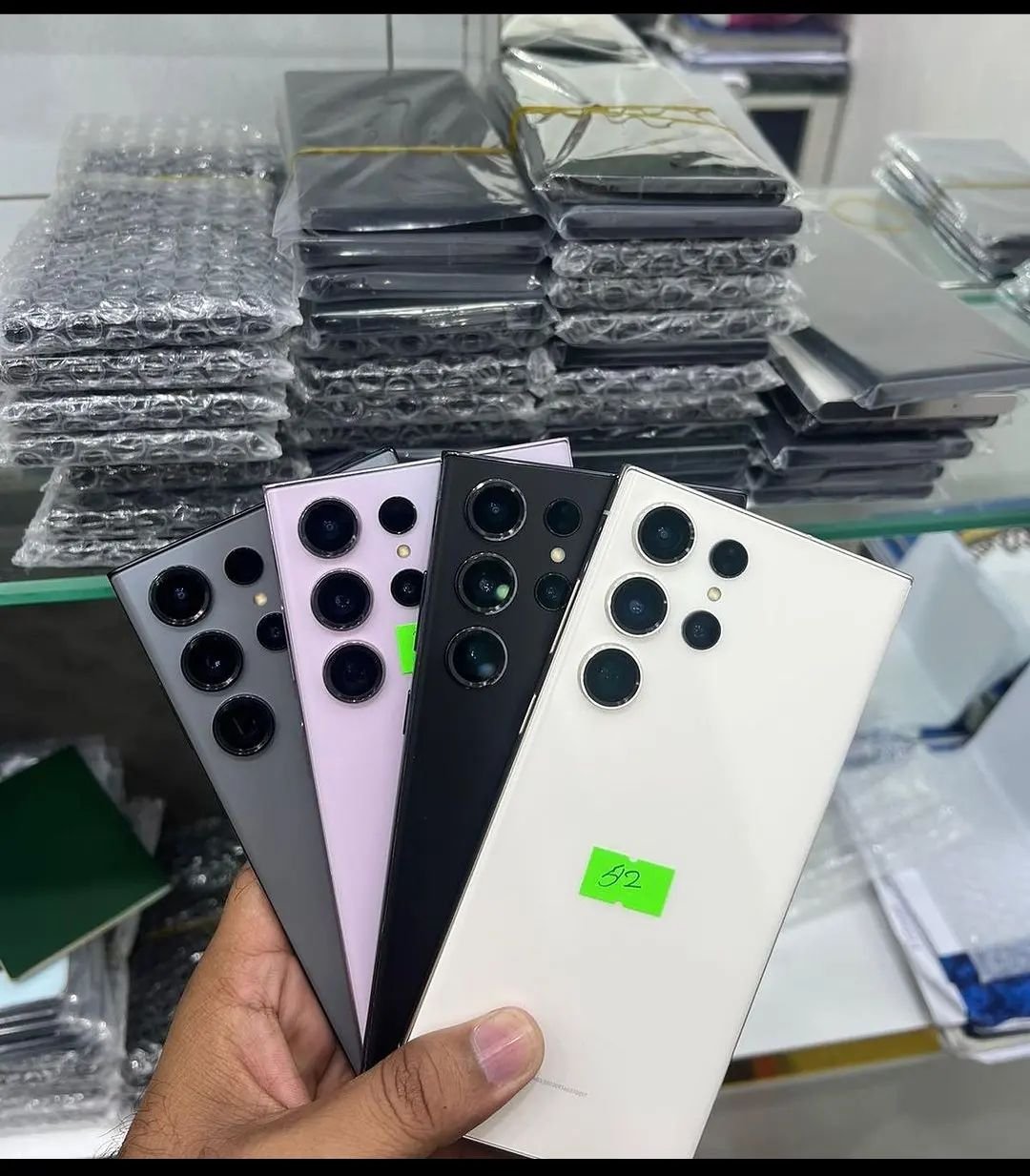 buy-samsung-s24-ultra-pallet-liquidation-pallets.jpg