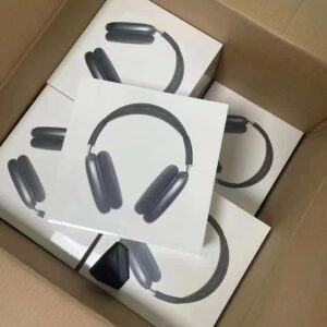 Alternative view of Apple AirPods Max pallets