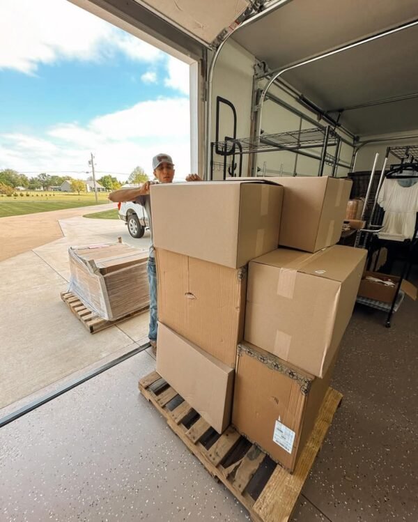 Cowboy Boots Pallet Liquidation - Image 33