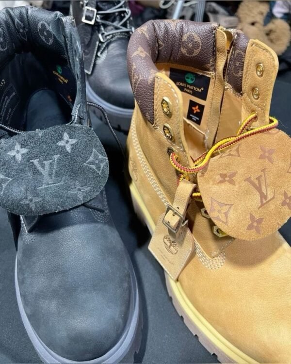 Hiking Boots Liquidation Pallet - Image 5