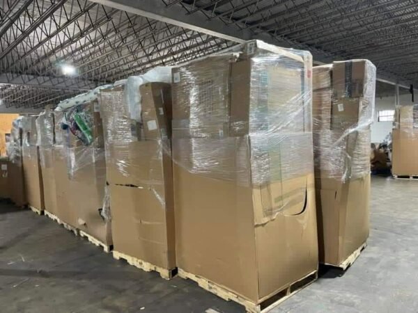 Hiking Boots Liquidation Pallet - Image 8