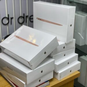 Alternative view of MacBook Air/pro